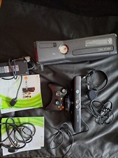 XBOX 360 halo4 250gb plus Kinect und Spiele