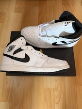 Nike Air Jordan 1 MID