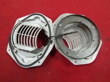 Lautsprecherhalter vo. Honda