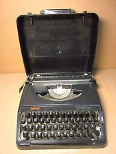 Brother Typewriter 220 Deluxe QWERTZU Deutsch  Germany Keyboard Black Schwarz