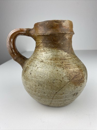 Antiker krug wein - krug,