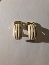 Pierre Lang Creolen Ohrclips Goldfarben Statement Ohrringe