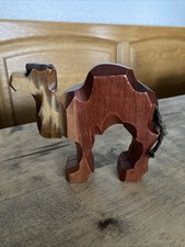 Kamel, Handgeschnitzte