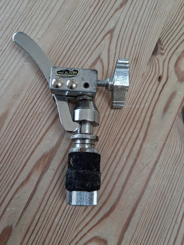 Percussion plus drop hihat - drop,