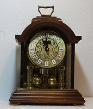 Quartz Drehpendel Tischuhr von Hermle mit Holz/Glasgehäuse 27cm hoch