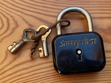 Schloss Vorhängeschloss Schlüssel alt antik vintage Lockpicking Safety