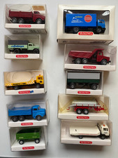 10 Wiking LKWs  - teils