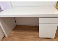malm schreibtisch in weiß mit 1 Schublade und 1 Tür von Ikea + Schreibtischstuhl
