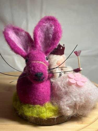 Nadelgefilzte prinzessin mit - nadelgefilzte,