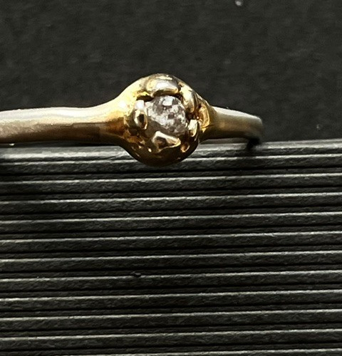 Ring rohdiamant mit unreg - ring,,