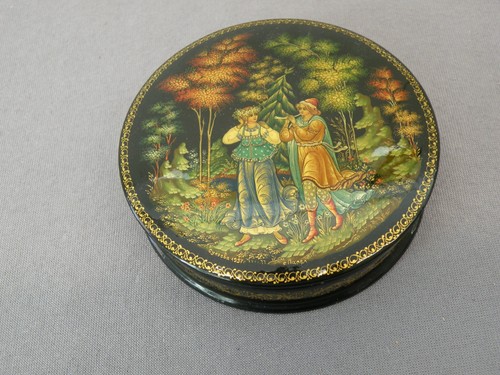 Hübsche russische lackdose - hübsche,
