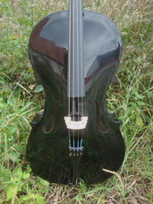 Cello 4/4 m. Tasche & Bogen -