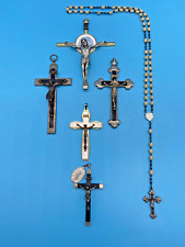 #SE3598# Konvolut Anhänger Kreuz Kruzifix, Schmuck Holz Aluminium *RAR*