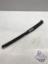 Verkleidung unter Scheinwerfer