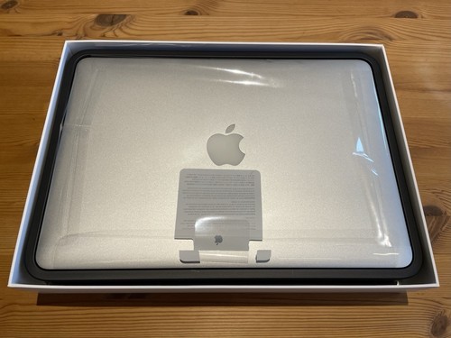 Apple macbook air - 13,3", mid