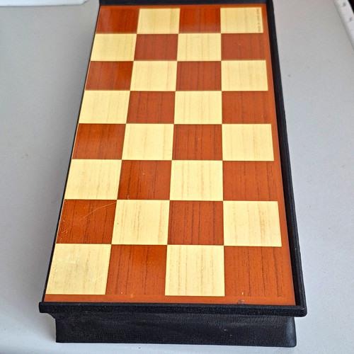 Klappbares holz schachbrett - klappbares, holz-schachbrett