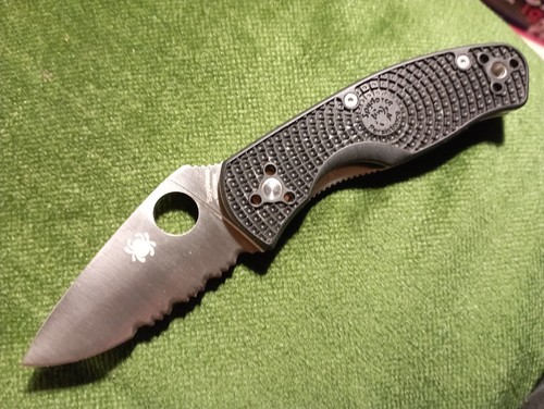 Spyderco persistence - spyderco,