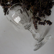 Südweinglas-Bogenfacetten-Glockenkuppa -Balusterschaft -original Antik - um 1880