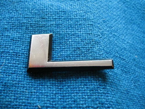 Ford taunus mk2 emblem - taunus,
