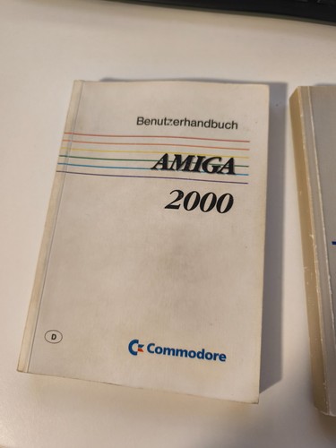 Commodore amiga 2000 handbuch - commodore,