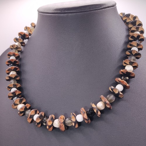 Langani halskette collier - ⭐,