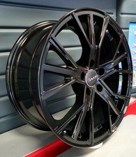 4 AVUS Leichtmetallfelgen 18