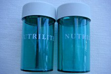 2 Kunststoffdosen jeweils innen 3-geteilt (3 Kammern) Nutrilite ca. 12 x 6,5 cm