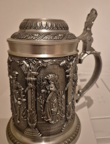 Bierkrug mit motiven und - bierkrug,