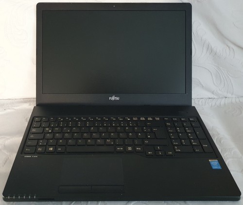 Fujitsu lifebook a555 - fujitsu, notebook