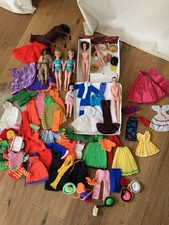 Alte vintage Barbie / Petra Puppen mit Kleidung Und Accessoires 60er Jahre