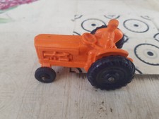 Gummiauto, Vinyl, Tomte o.a. Traktor orange, mit Fahrerfigur, gut erhalten  #56