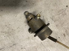 Mercedes W124 300CE W126 R129 Druckregler Kraftstoffdruckregler 0438161001