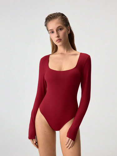 Eng anliegendes jumpsuit kleid - anliegendes,