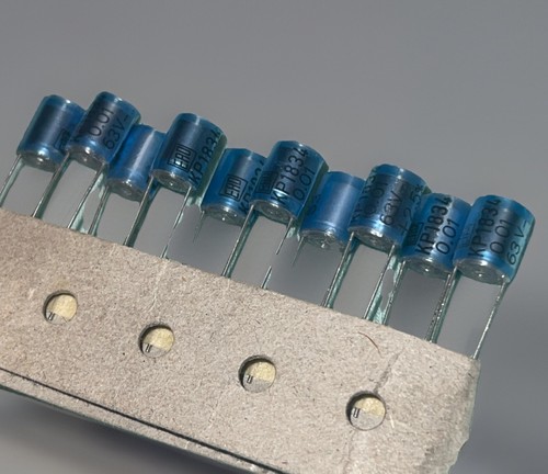 Stück 01uf 63 v rm5 - 10,