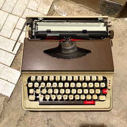 Tragbare schreibmaschine mit - tragbare,