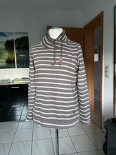 S Questo Pullover Sweatshirt