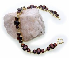 Bracelet with garnet real gold