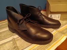 clarks desert boot black