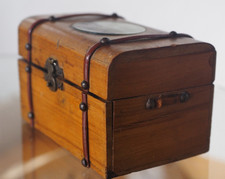 Reisetintenfass in Form eines Reisekoffer Überseekoffer Pelikan Soennecken etc.
