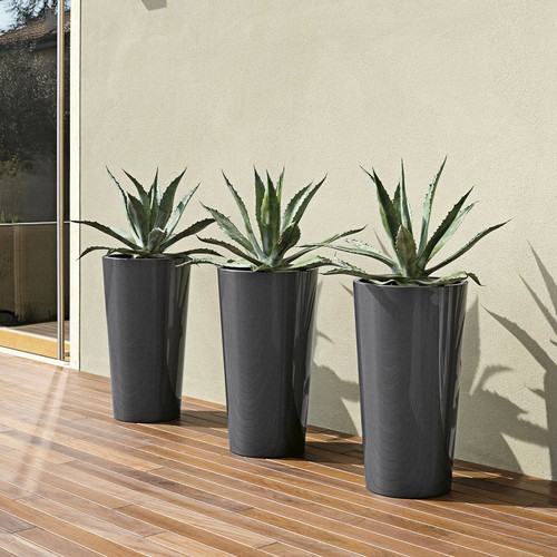 Hoher blumentopf mit - blumentopf,