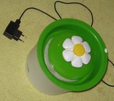 # CATIT Katzen-Trinkbrunnen mit Ersatzfilter Bedienungsanleitung USB-Netzteil (P