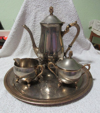 Altes Tablett mit Kanne Zuckerdose und Milchkännchen Deko