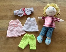 HABA PUPPE CONNI - 30 CM WEICHE KUSCHELPUPPE INKLUSIVE KLEIDERSET