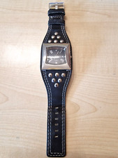 Uhr, Armbanduhr, Dame, Leder, Nieten, breit, schwarz, silbern, Quarz, 22 cm