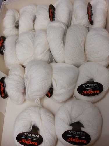 300g angora yorn - 50%,