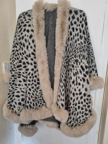 Cape kimono mit - kimono, kunstfell