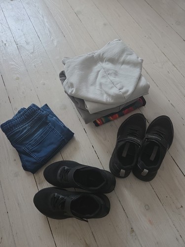 Bekleidungspaket junge - junge, 8