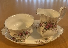 Royal Albert Moss Rose Large