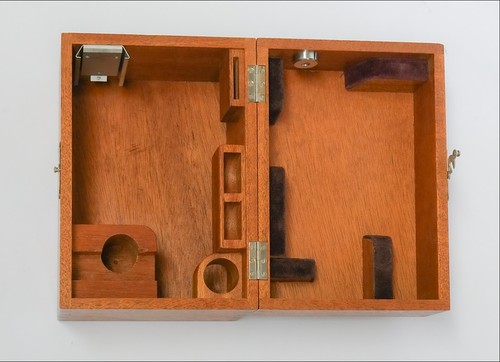 Holzkasten für heine - für,