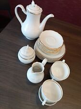Geschirr, Kaffeeservice, weiß mit  Goldrand , RC Royal, komplett für 4 Personen 